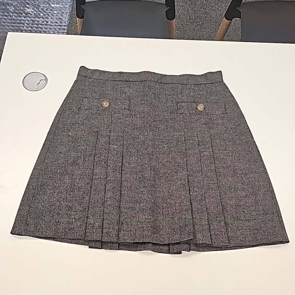 LOFT pleated houndstooth skirt